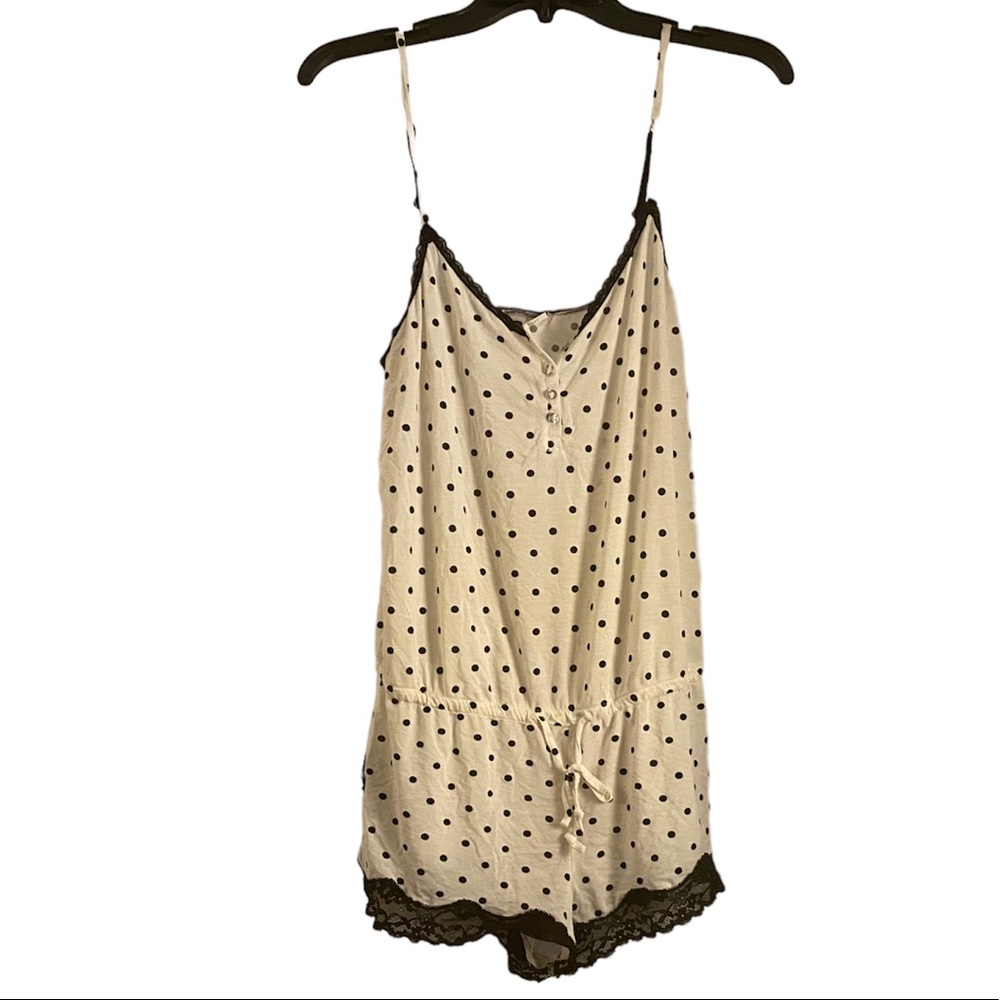 Victoria’s Secret - Black&white polka dot sleep romper